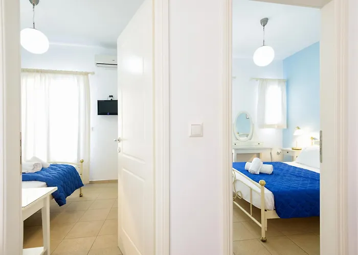 Kostantis Vacation 1 אמבלאס